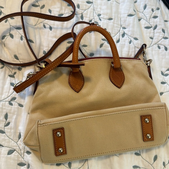 Dooney and Bourke satchel tan woven material authentic - Picture 2 of 3